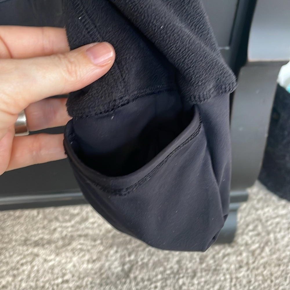Lulemon running jacket - Picture 5 of 12